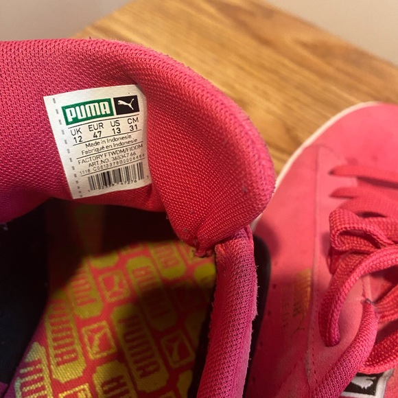 Puma suede mens size 13 lightly worn. Pink black white - Picture 3 of 10